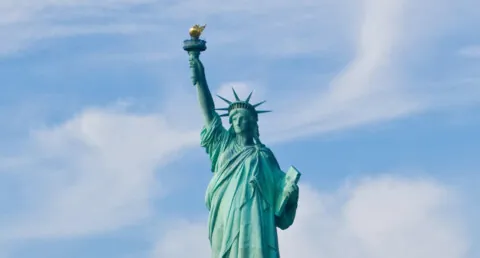 Нью-Йорк хотын Эрх чөлөөний хөшөө